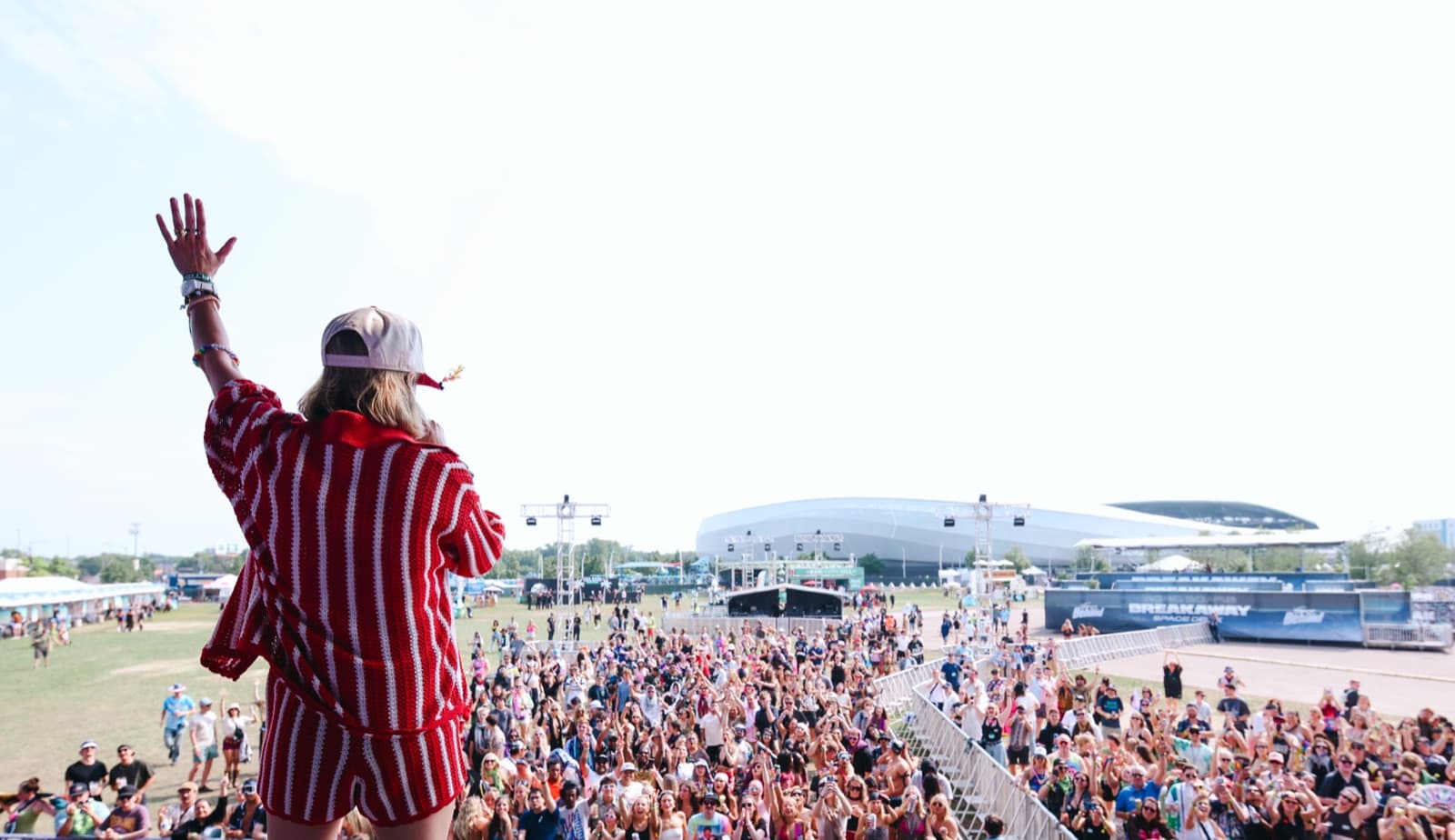 Breakaway crowd energy